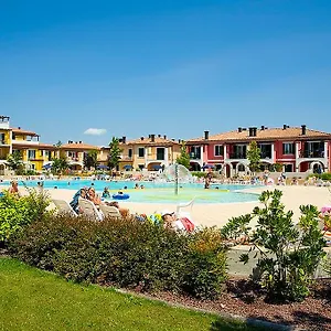 Апарт-отель Villaggio Sant'andrea, Каорле