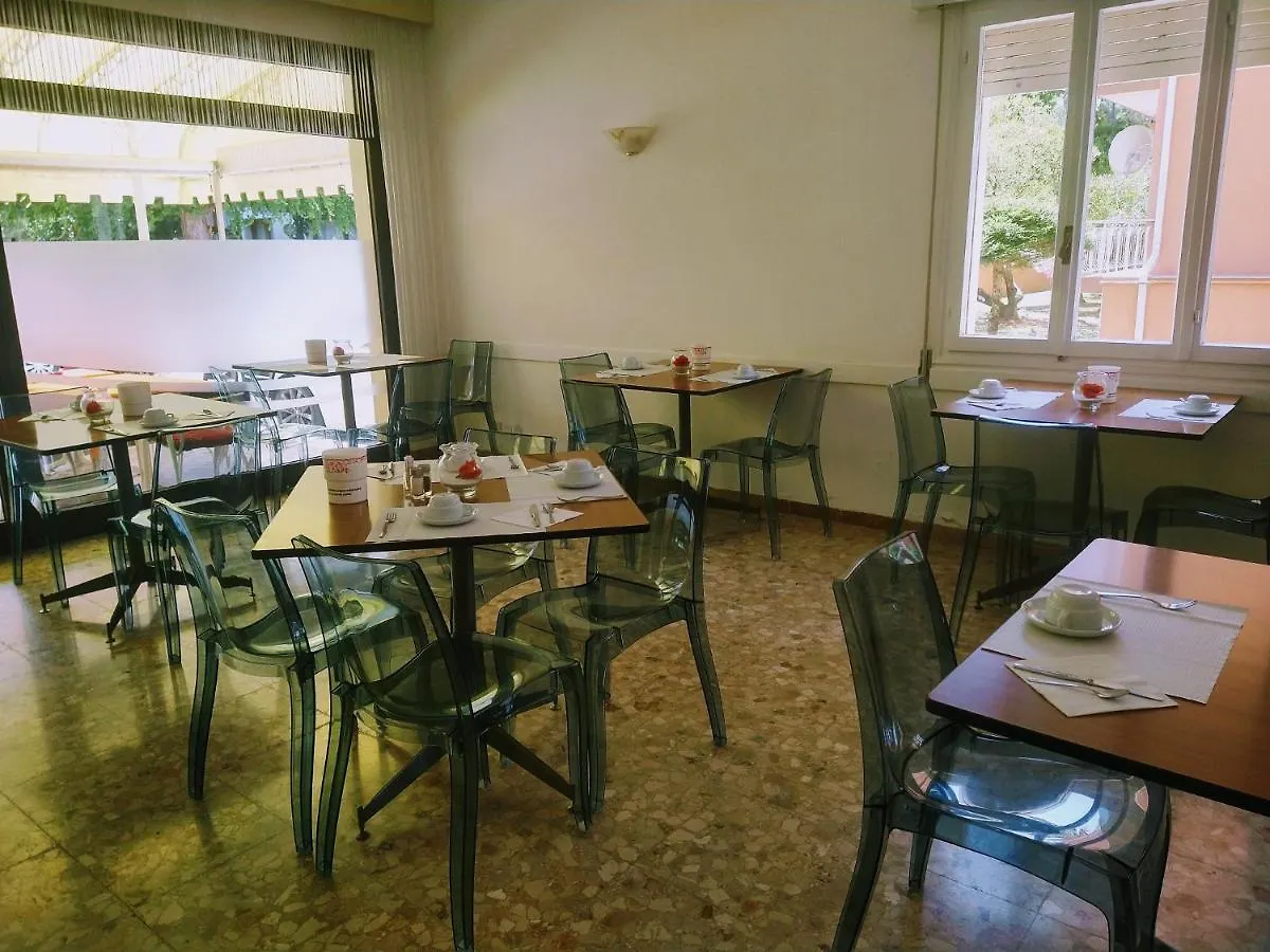 Hotel Luana Caorle 0*,  Italy